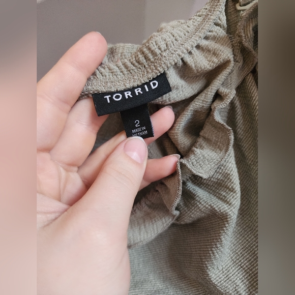 Torrid Crop Top with Removable Straps - Picture 2 of 3